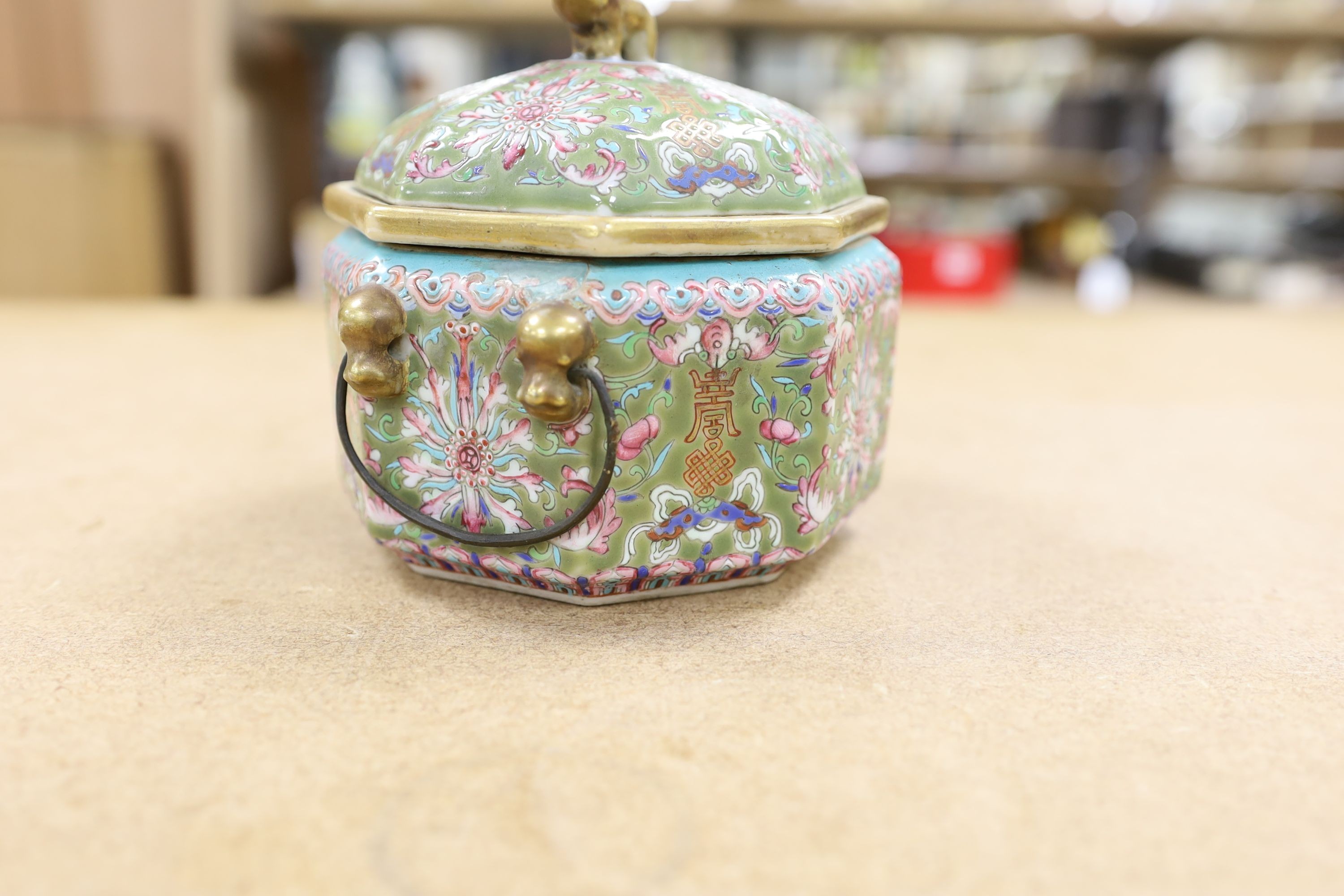 A Chinese sage green ground jar, cover and liner, mid 19th century, 13cm